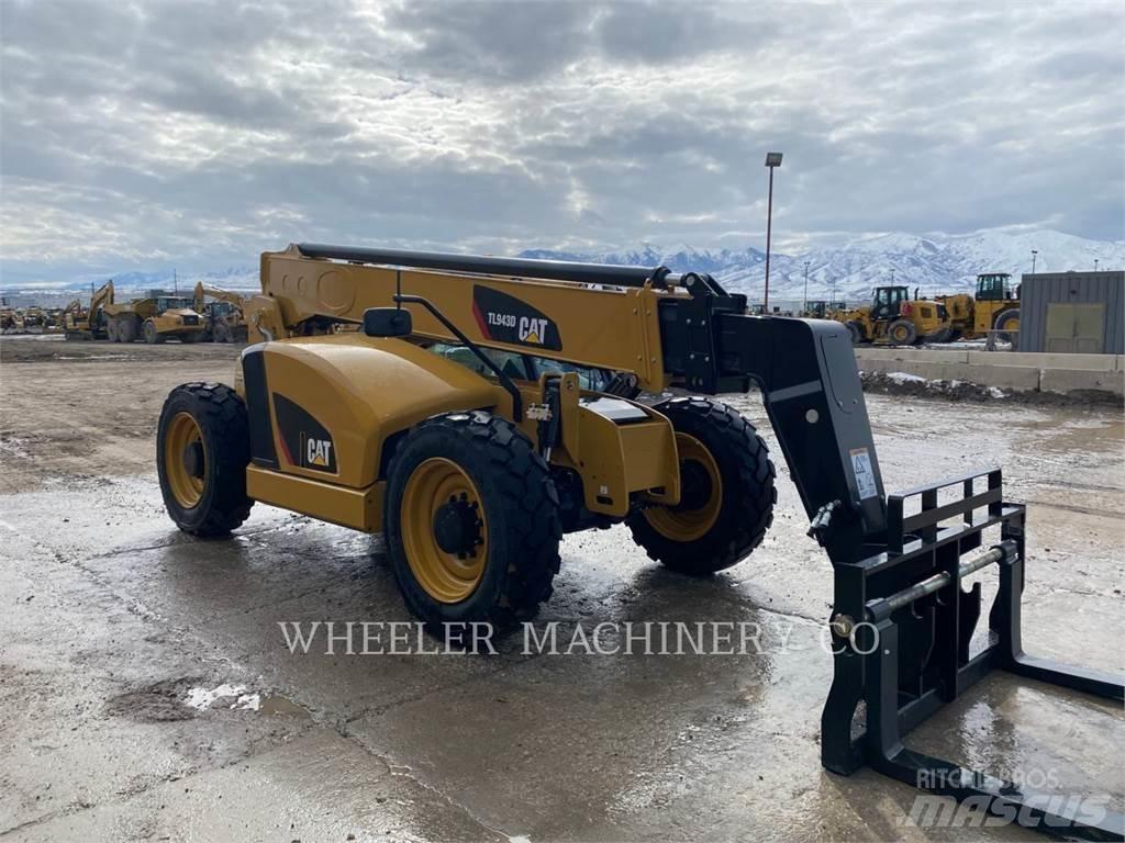 CAT TL943D CB Teleskopik yükleyiciler