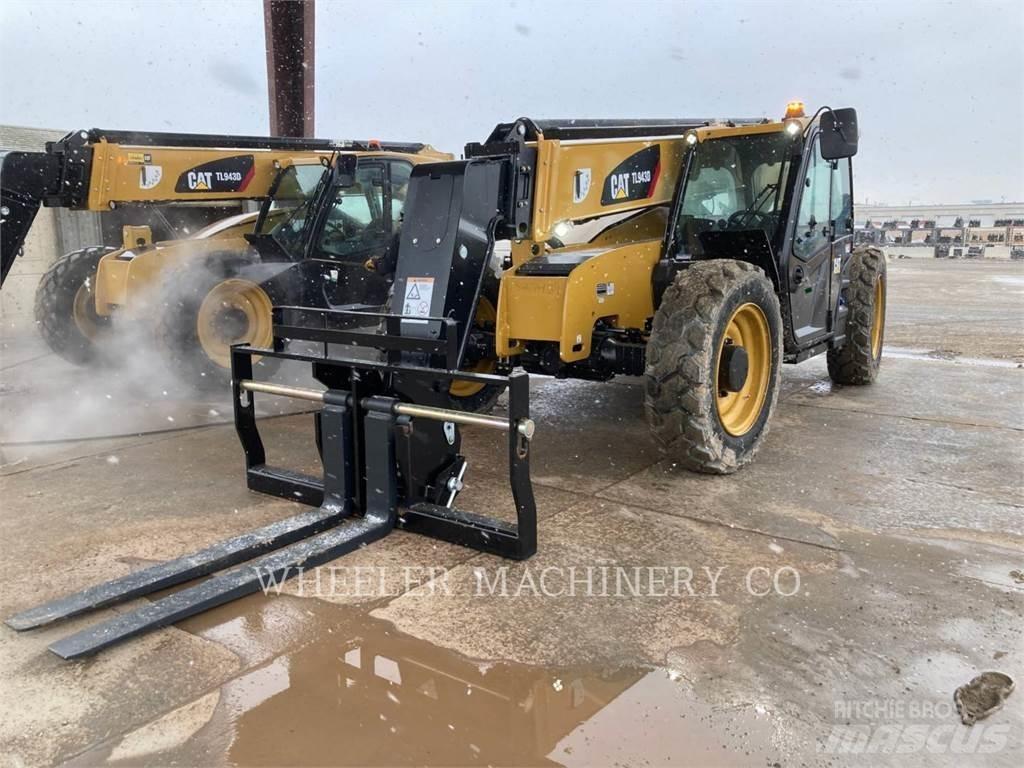 CAT TL943D CB Teleskopik yükleyiciler