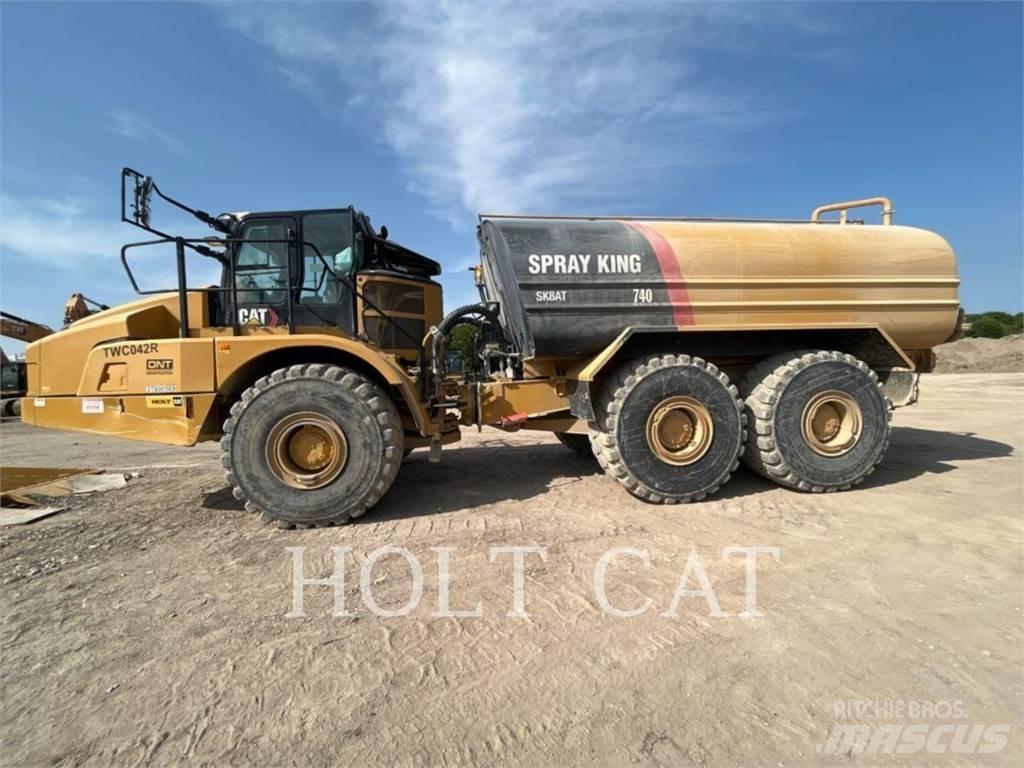 CAT W00 740GC Tankerli kamyonlar