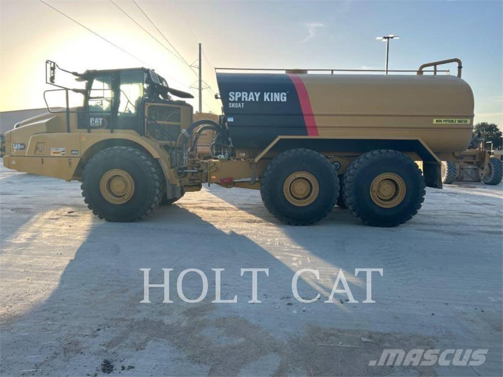 CAT W00 740GC Tankerli kamyonlar