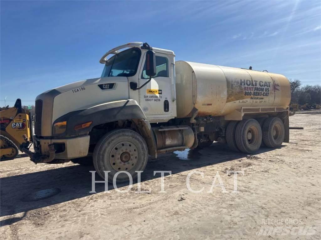 CAT WATER 4000 Tankerli kamyonlar