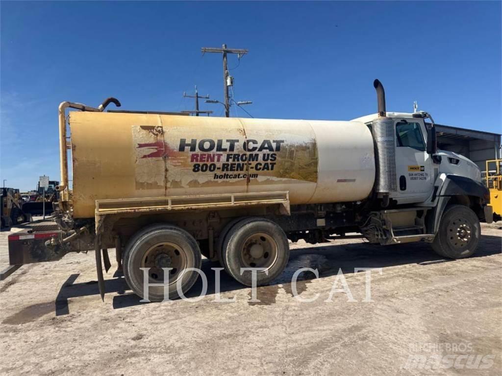 CAT WATER 4000 Tankerli kamyonlar