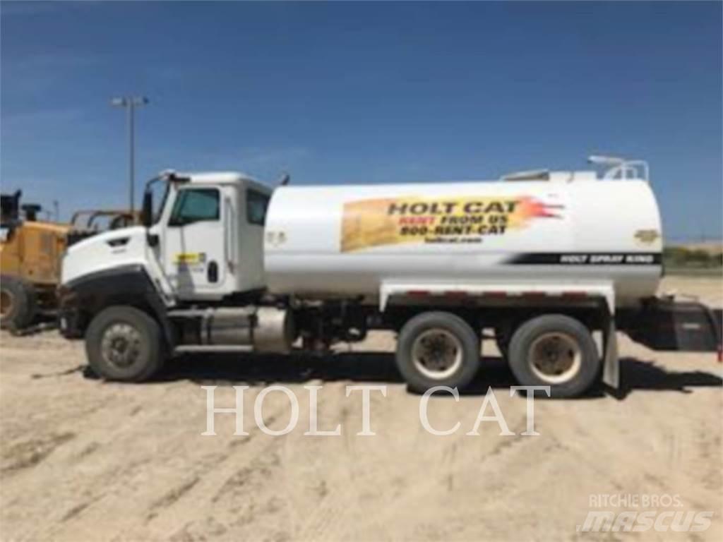 CAT WATER 4000 Tankerli kamyonlar
