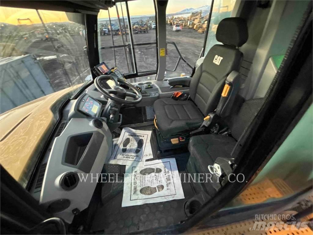 CAT WT 740 GC Tankerli kamyonlar