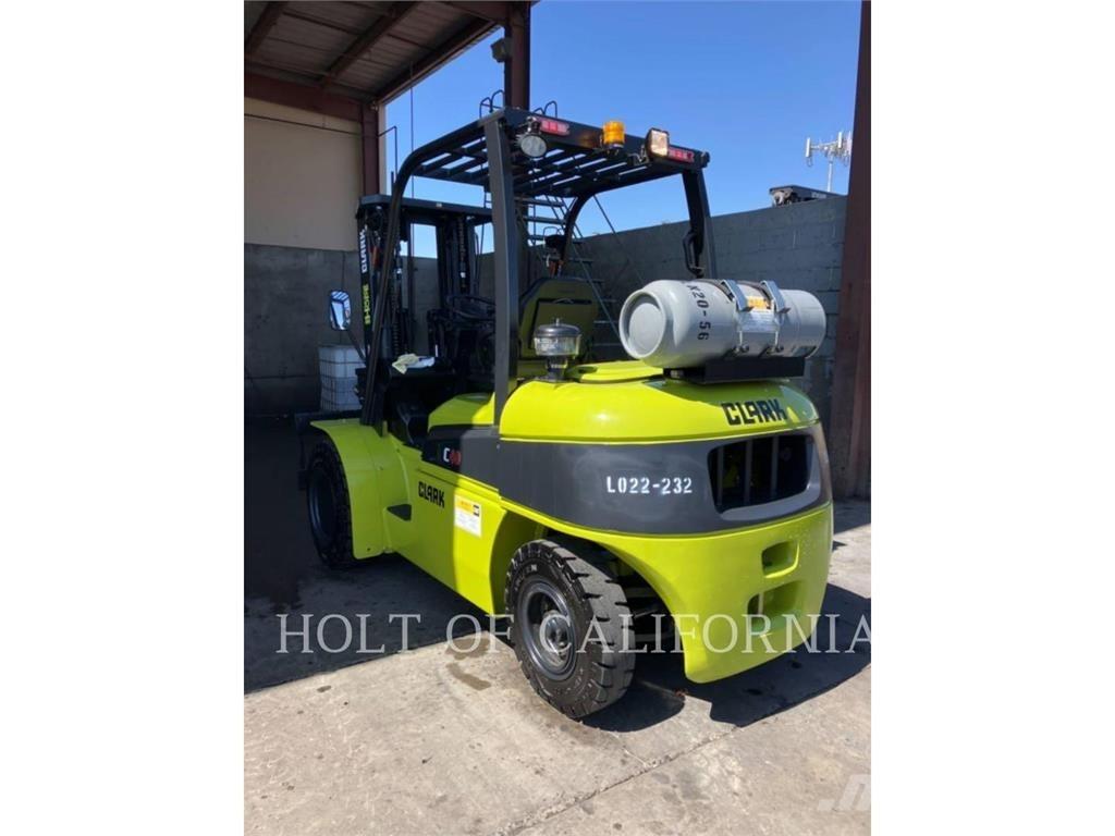 Clark C40L Diger