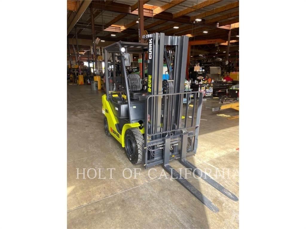 Clark S25 DUAL Diger
