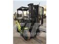Clark S30L Diger