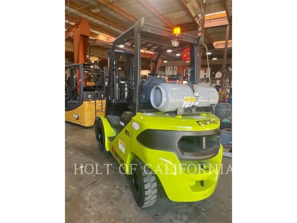 Clark S30L Diger