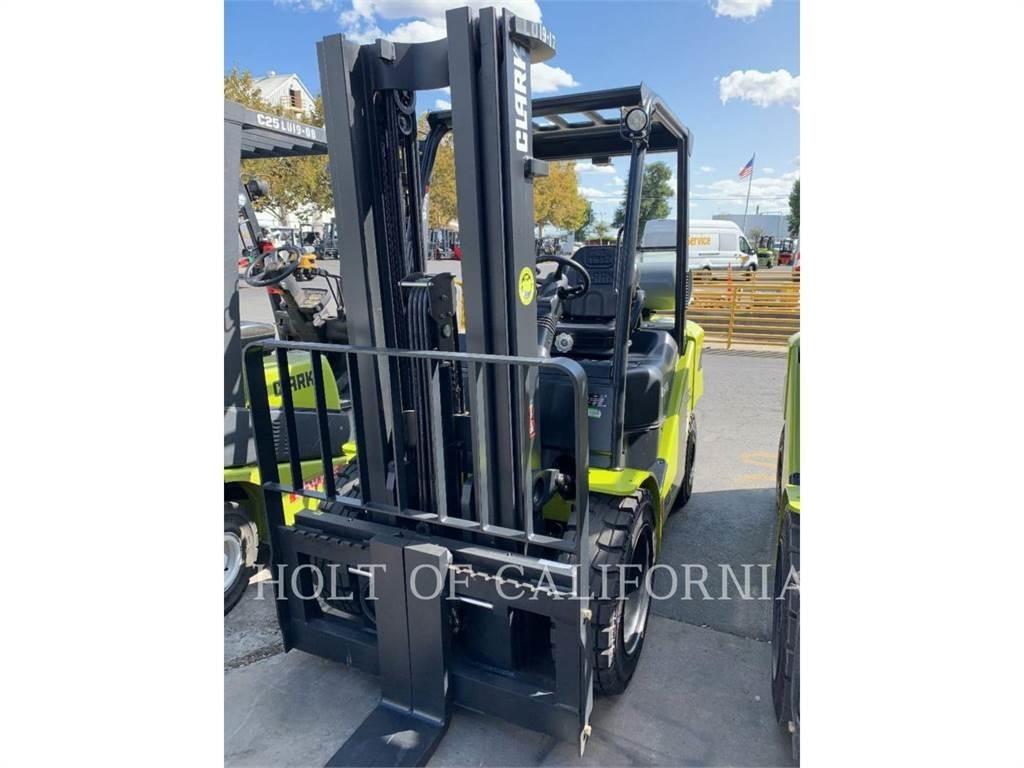 Clark S35L Diger