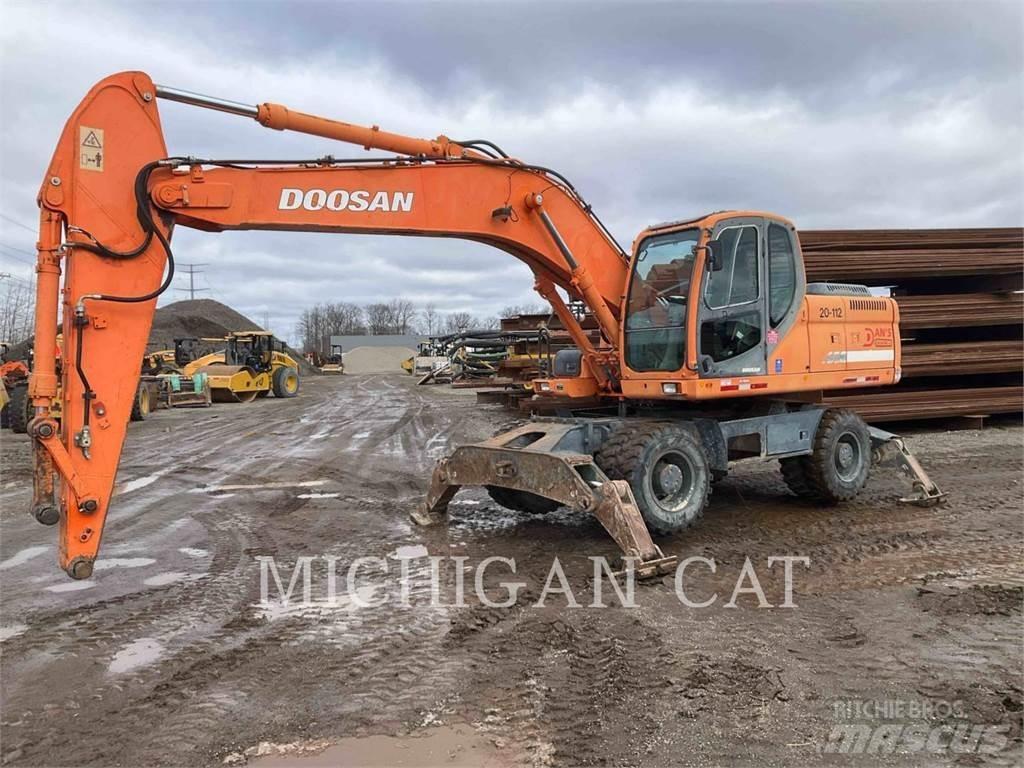 Doosan DX210W Lastik tekerli ekskavatörler