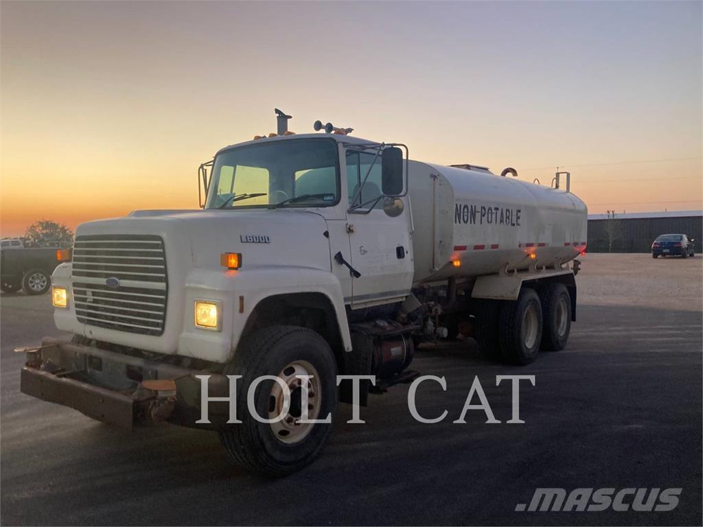 Ford L8000 Tankerli kamyonlar