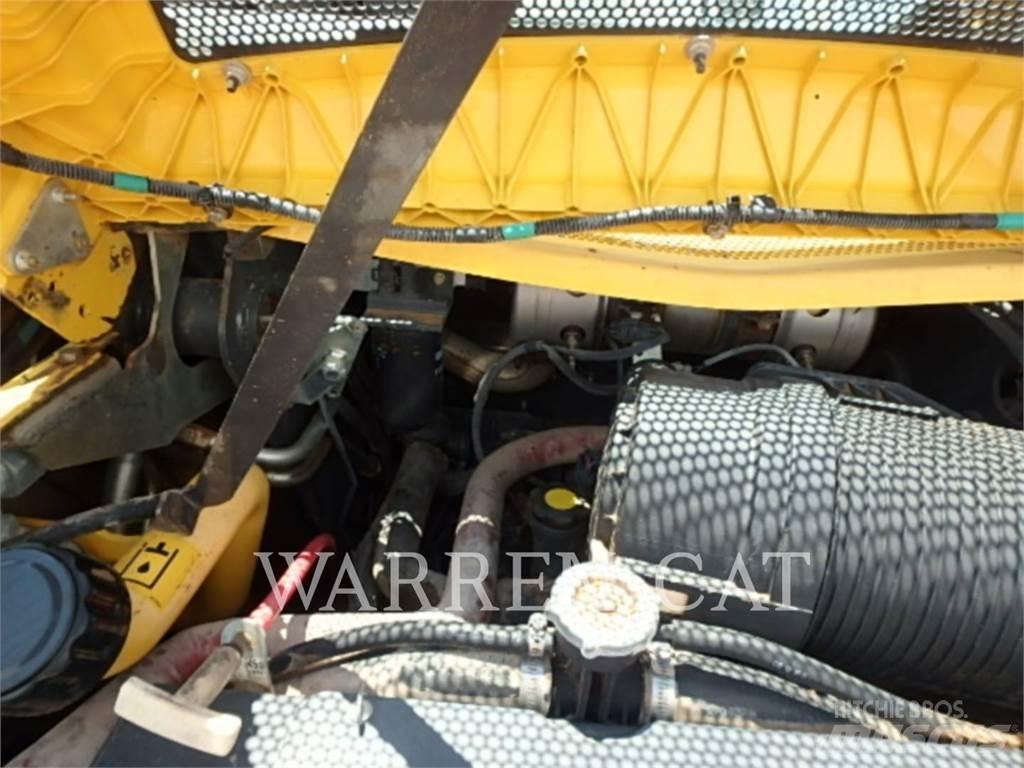 Ford / New Holland L220 Skid steer loderler