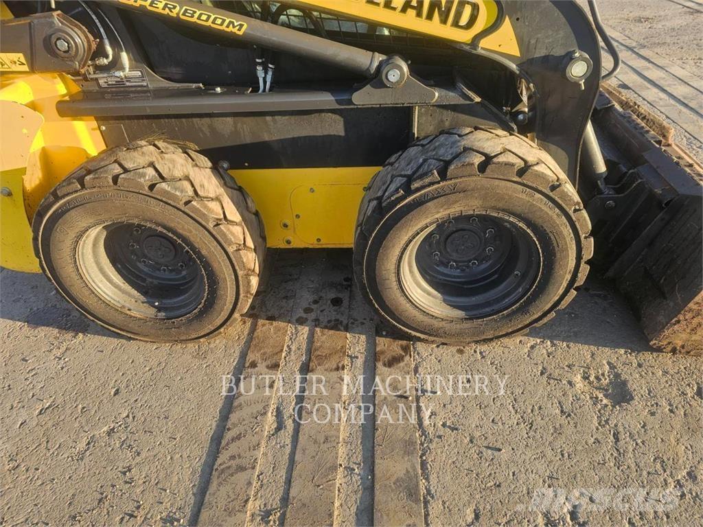 Ford / New Holland L318 Skid steer loderler