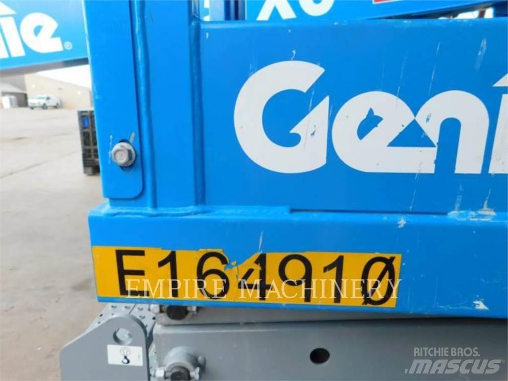 Genie GS1330 Körüklü personel platformları