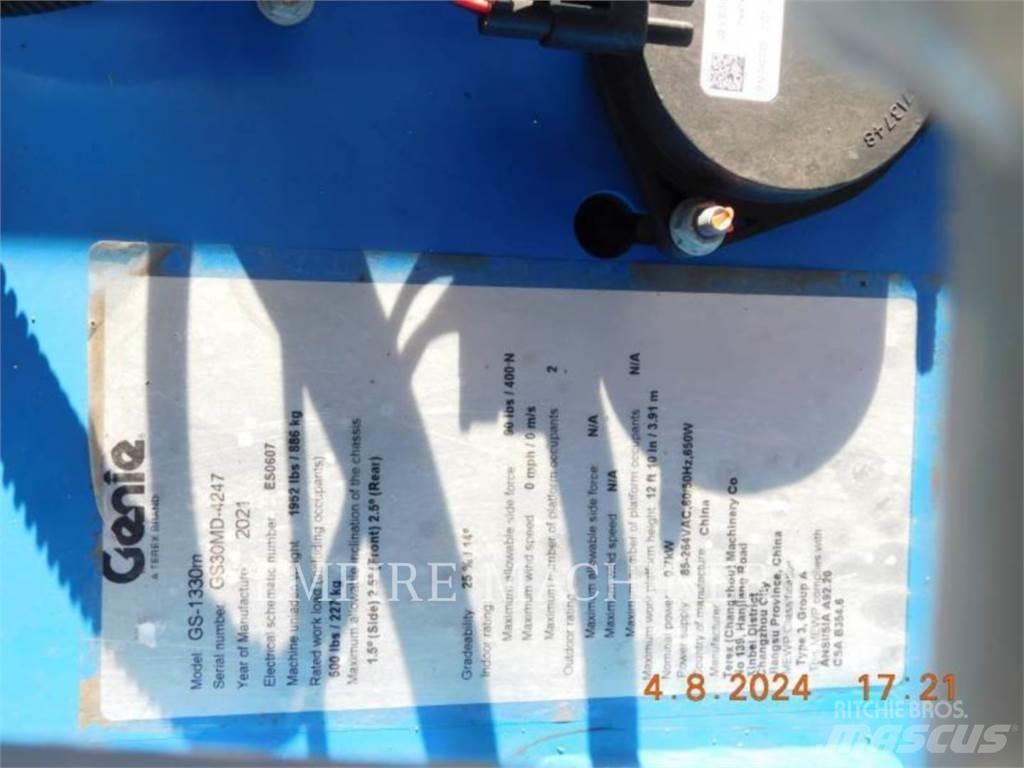 Genie GS1330 Körüklü personel platformları
