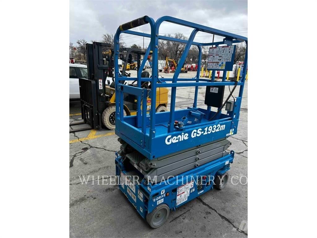 Genie GS1932M Makasli platformlar