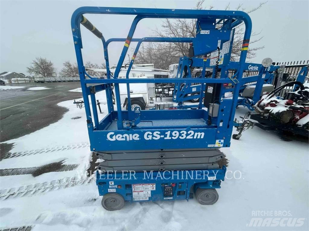 Genie GS1932M Makasli platformlar