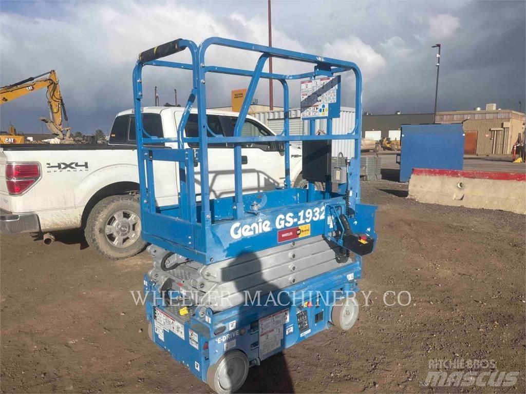 Genie GS1932M Makasli platformlar