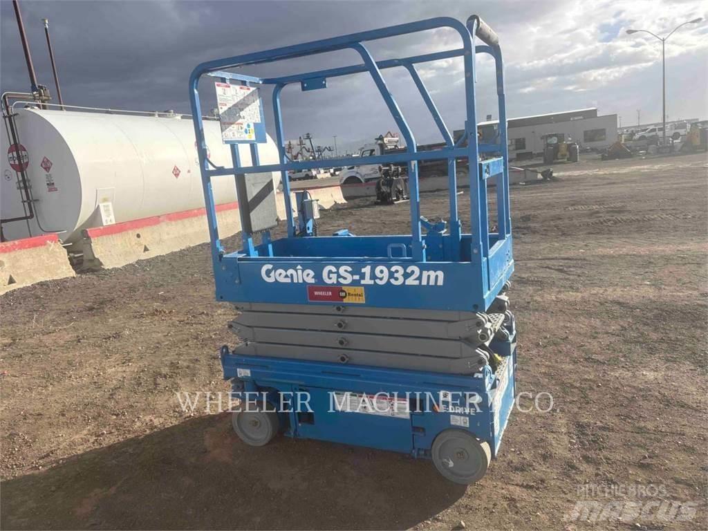 Genie GS1932M Makasli platformlar