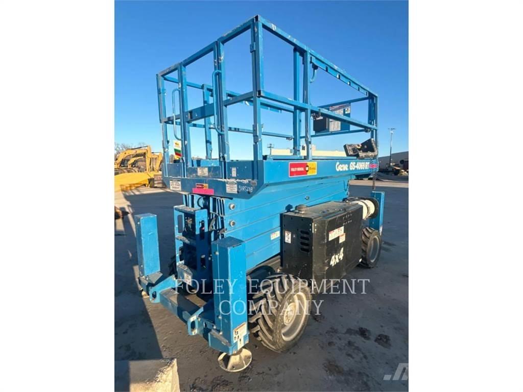 Genie GS4069RTGO Makasli platformlar