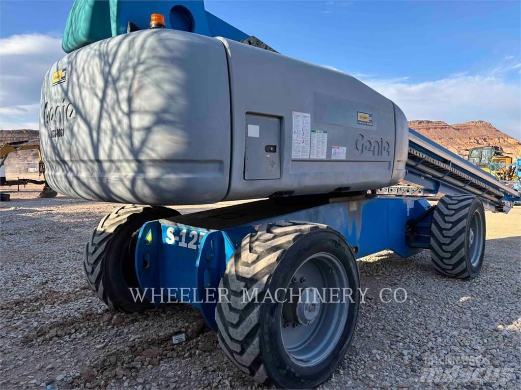 Genie GTH-844 Teleskopik yükleyiciler