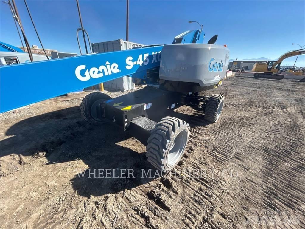 Genie S45XC Körüklü personel platformları