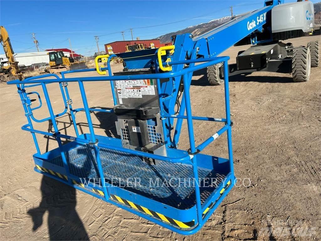 Genie S45XC Körüklü personel platformları