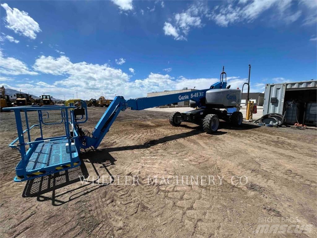 Genie S45XC Körüklü personel platformları