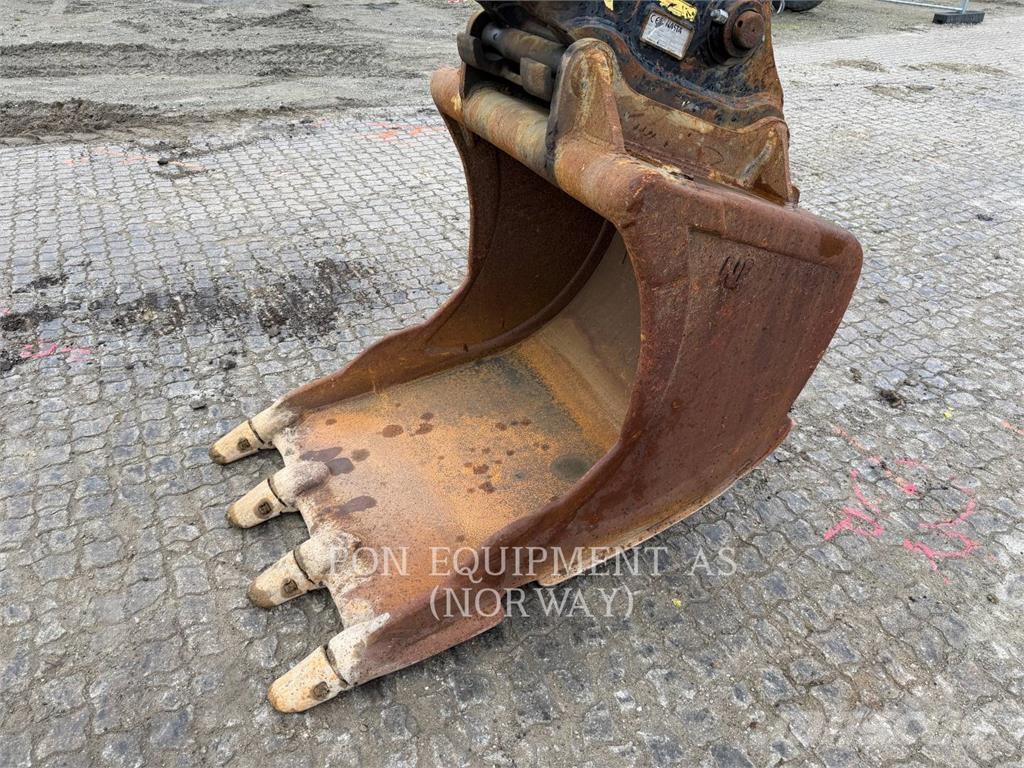 Hitachi ZX210 Paletli ekskavatörler