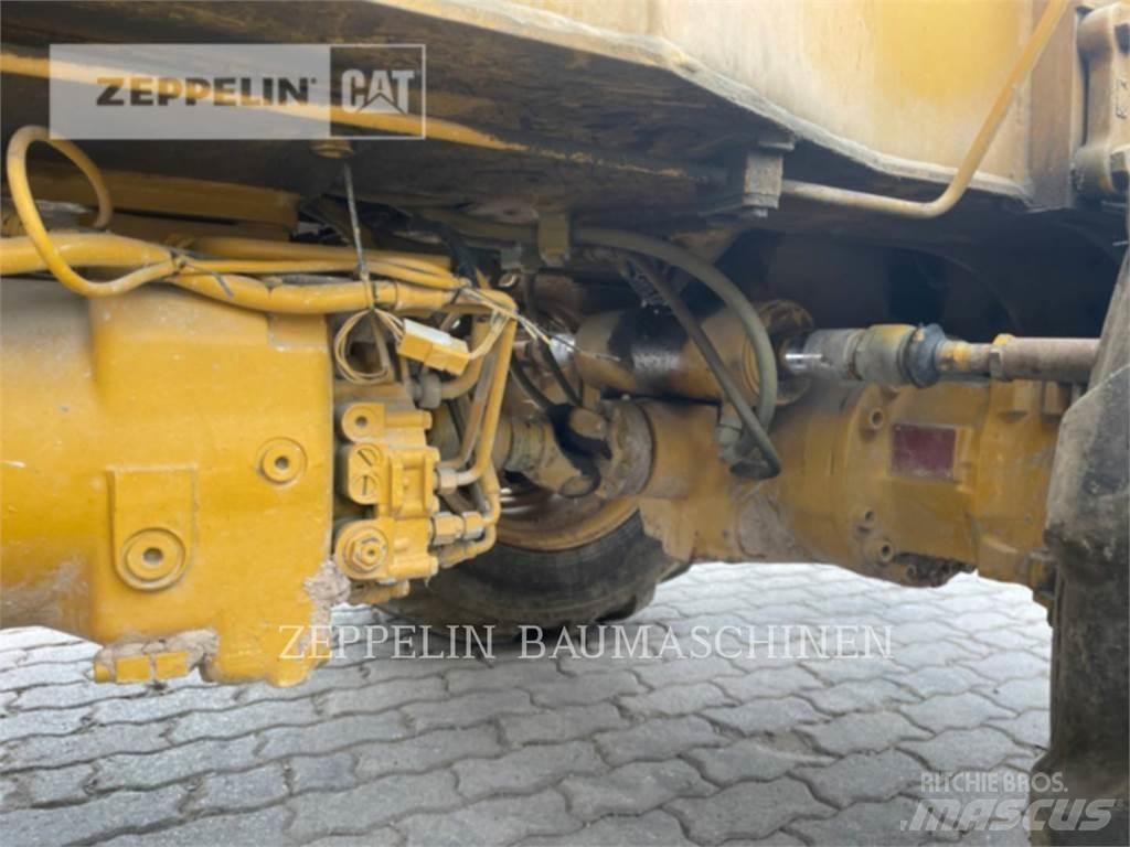 Hydrema M1220 Lastik tekerli ekskavatörler