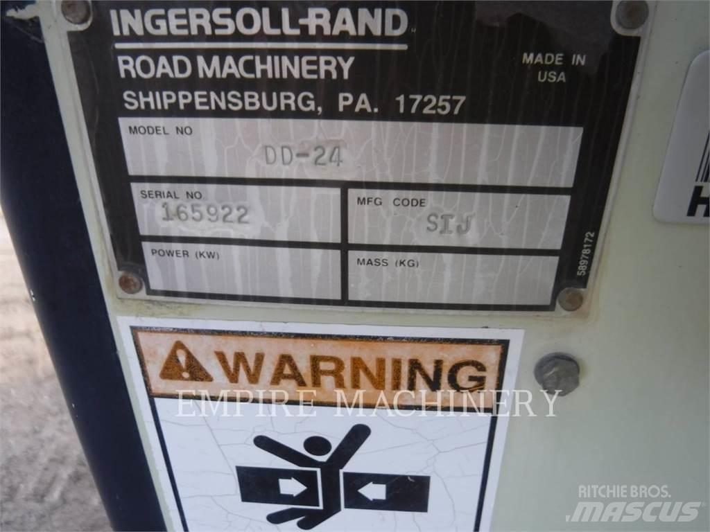 Ingersoll Rand DD-24 Çift tamburlu silindirler