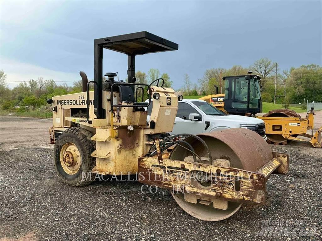 Ingersoll Rand SD70 Tek tamburlu silindirler