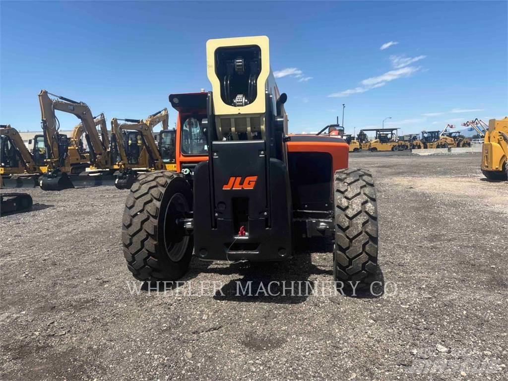 JLG 1055 Teleskopik yükleyiciler