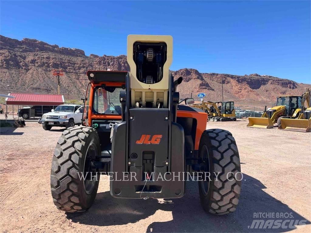 JLG 1055 Teleskopik yükleyiciler