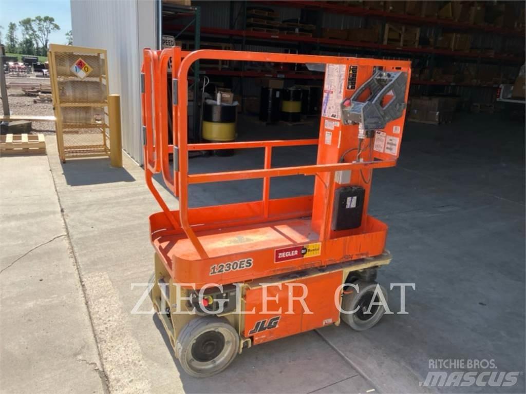 JLG 1230ES Makasli platformlar