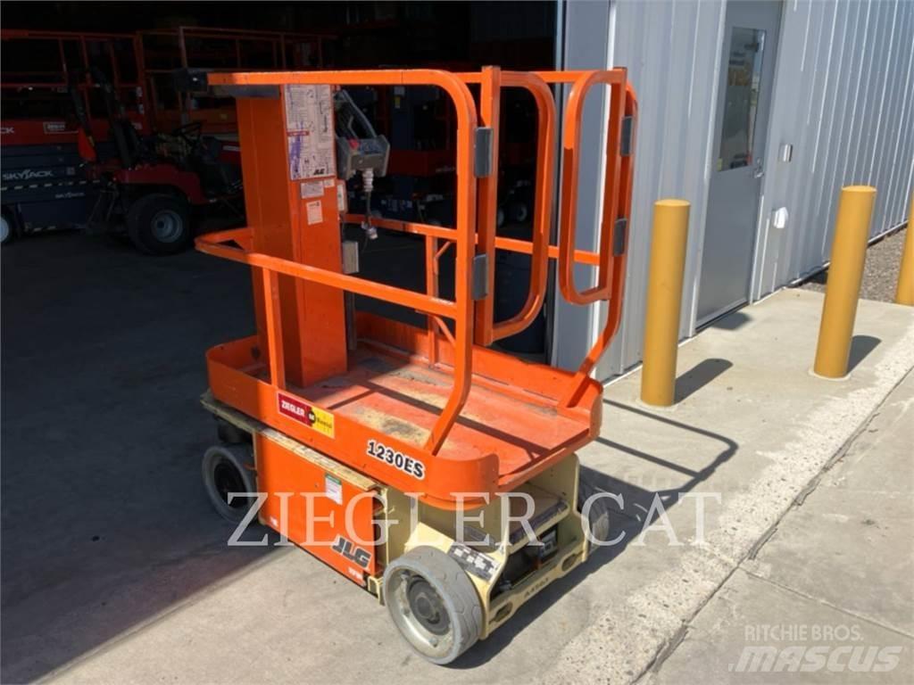JLG 1230ES Makasli platformlar