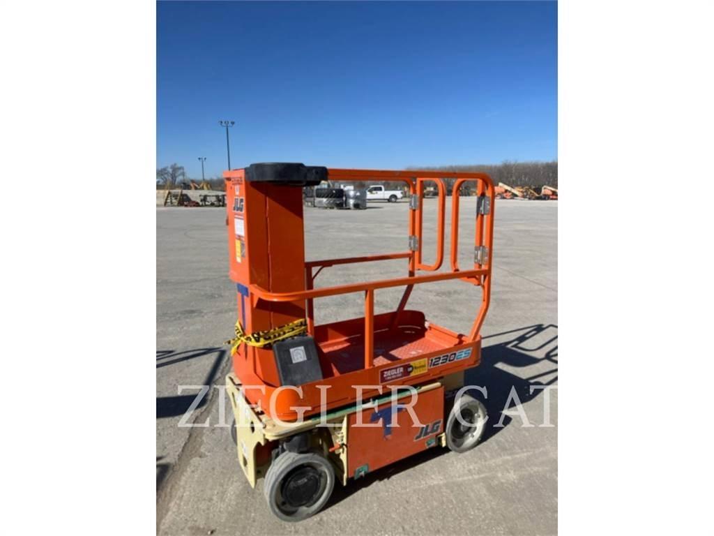 JLG 1230ES Makasli platformlar