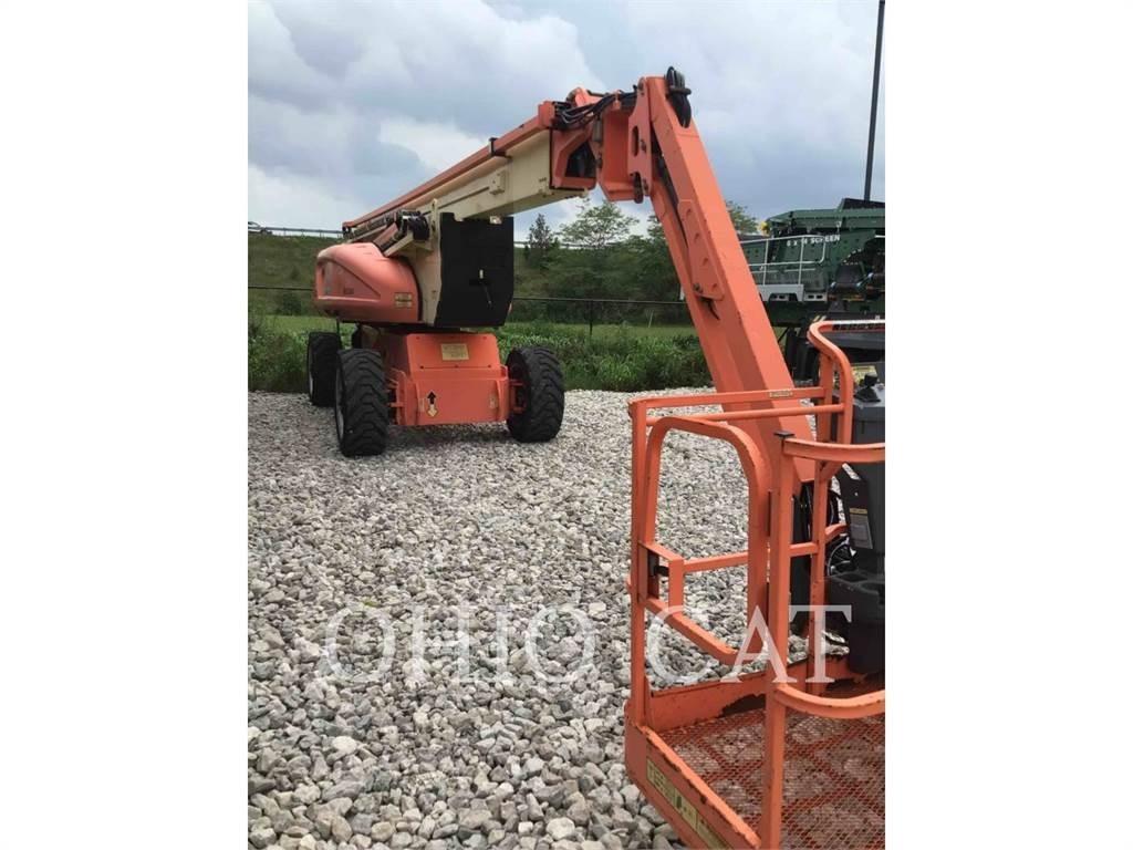 JLG 1250AJP Körüklü personel platformları