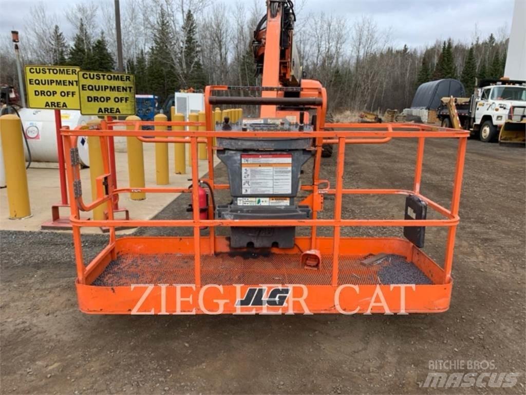 JLG 1350SJP Körüklü personel platformları
