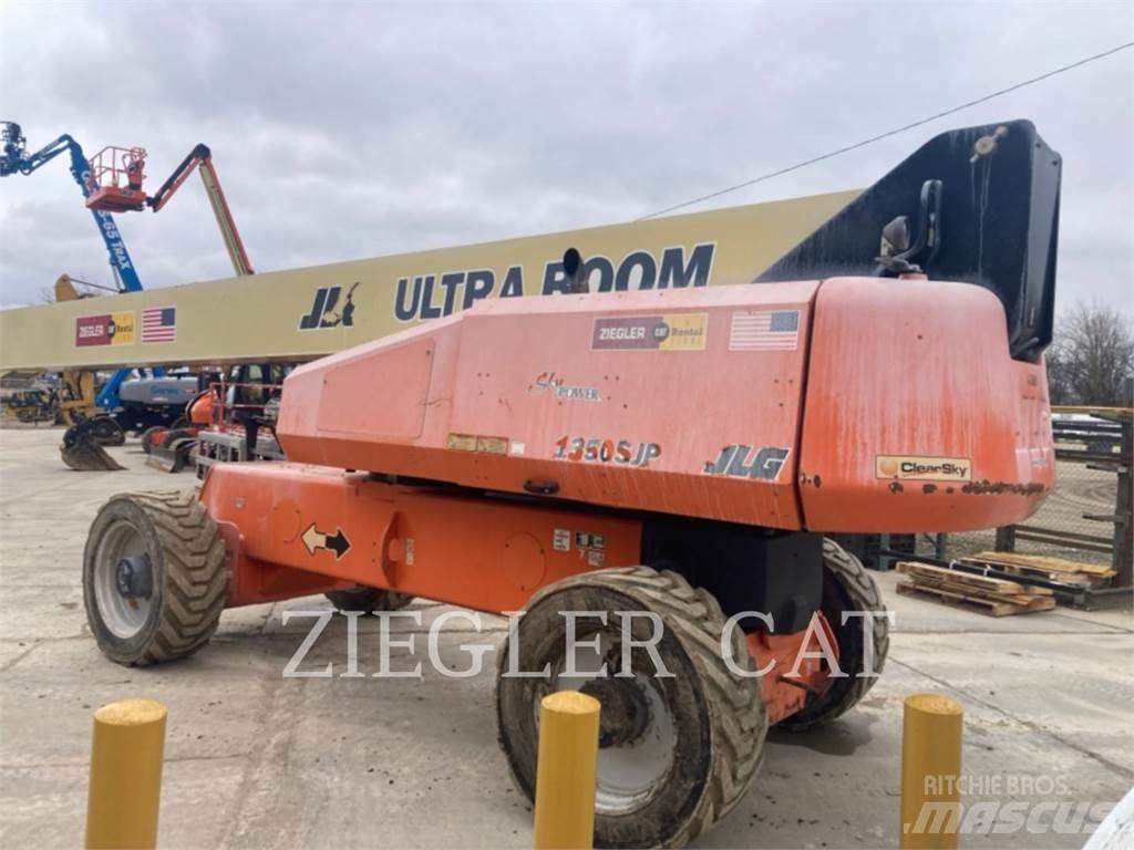 JLG 1350SJP Körüklü personel platformları