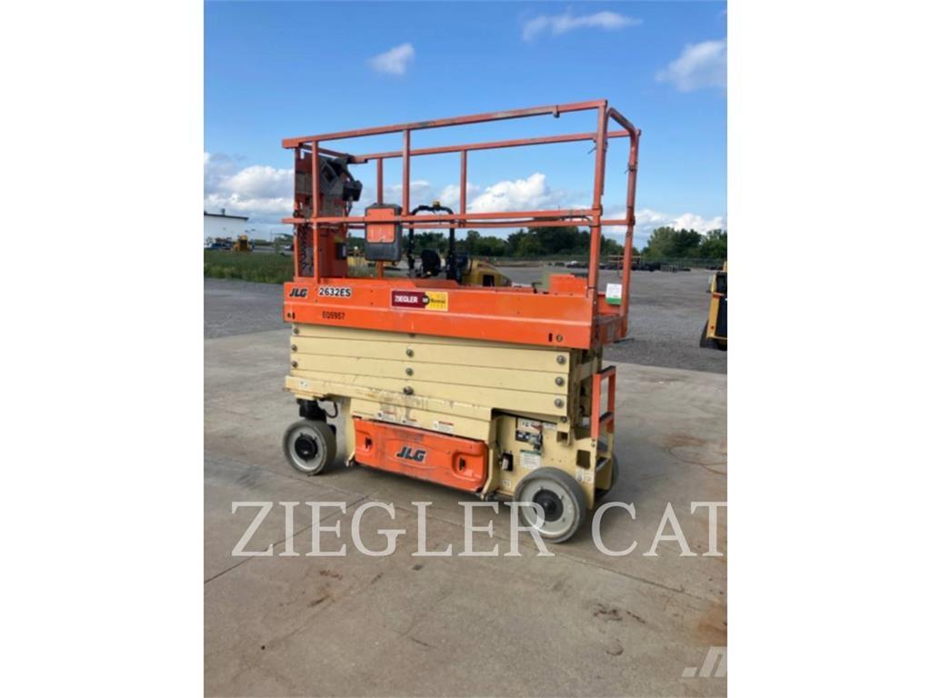 JLG 2632ES Makasli platformlar