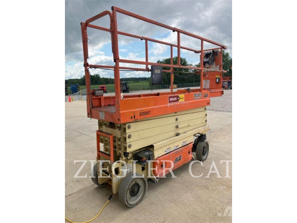 JLG 2632ES Makasli platformlar