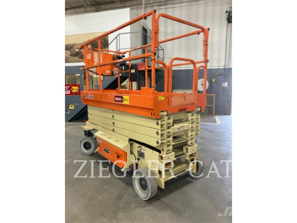 JLG 2646ES Makasli platformlar
