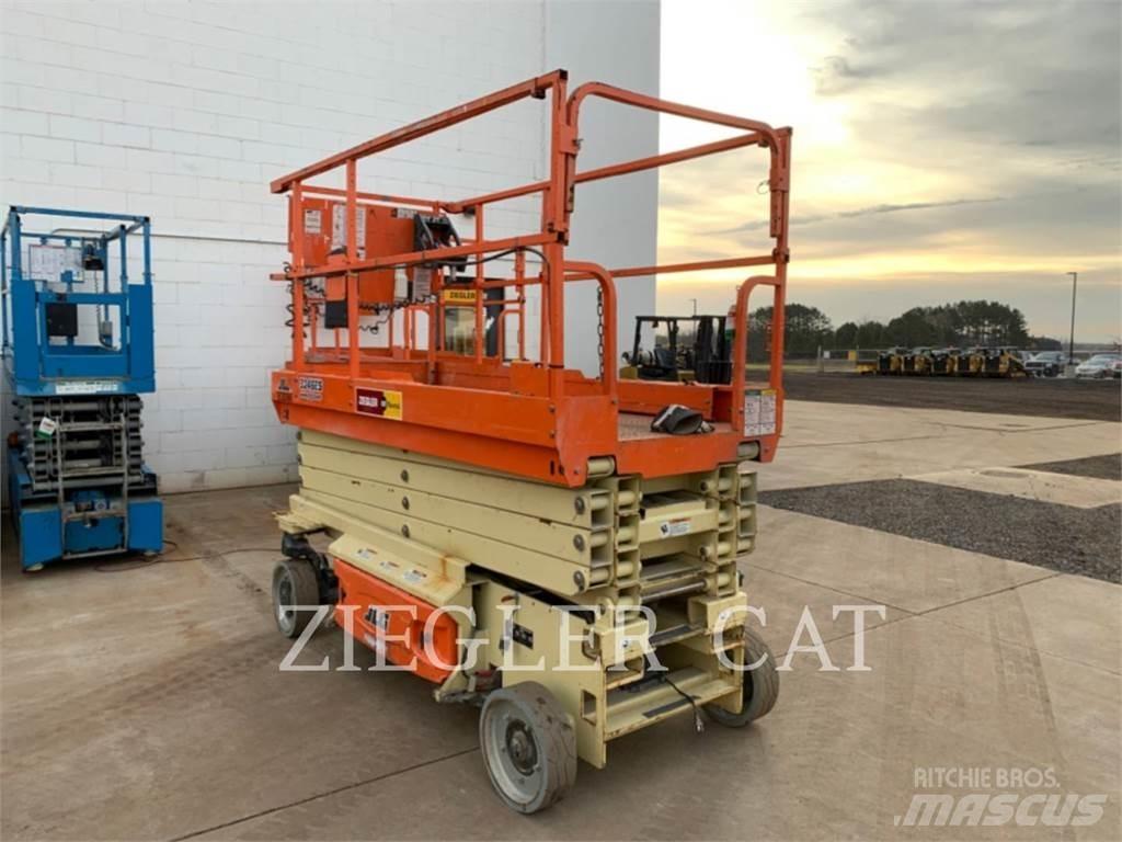JLG 3246ES Makasli platformlar