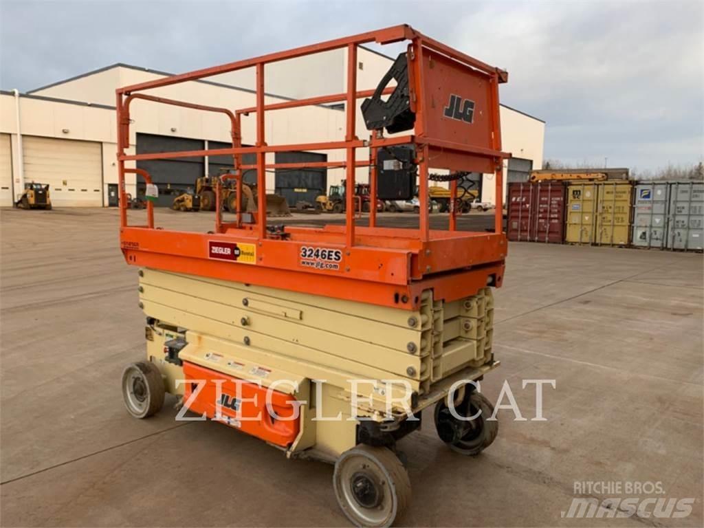 JLG 3246ES Makasli platformlar