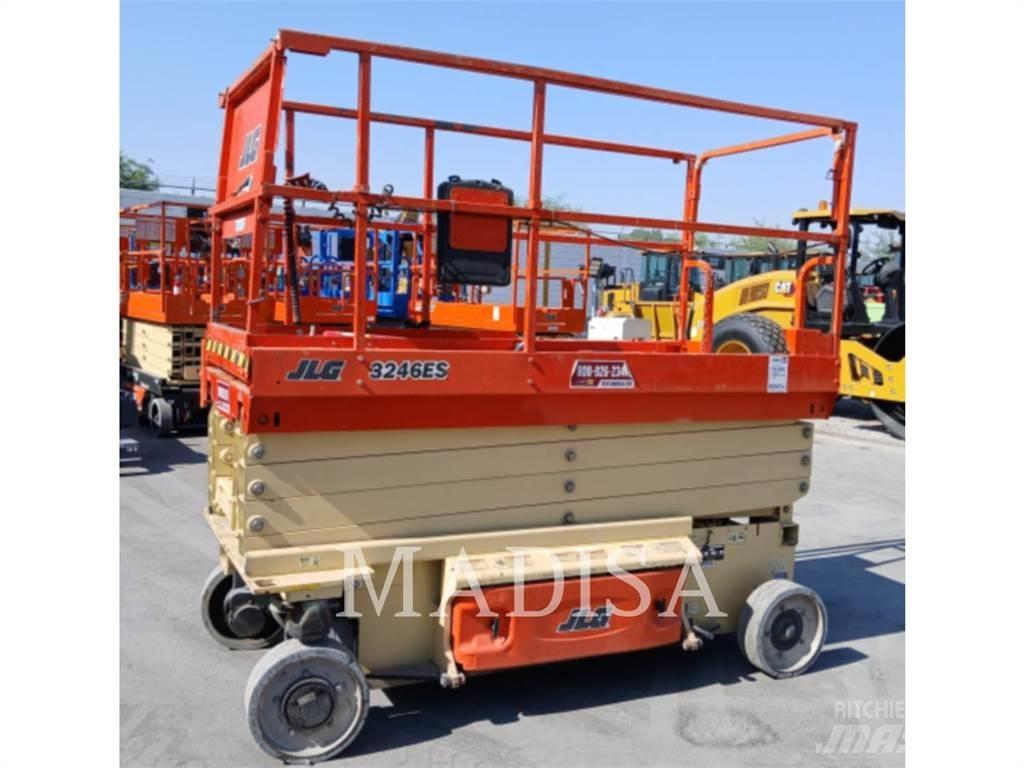 JLG 3246ES Makasli platformlar