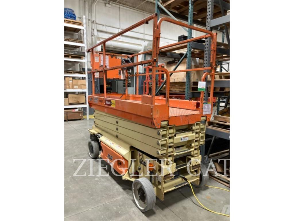 JLG 3246ES Makasli platformlar