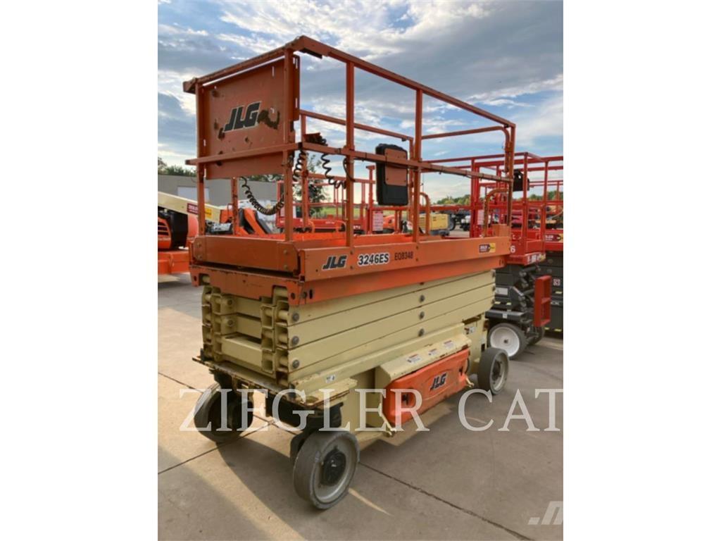 JLG 3246ES Makasli platformlar