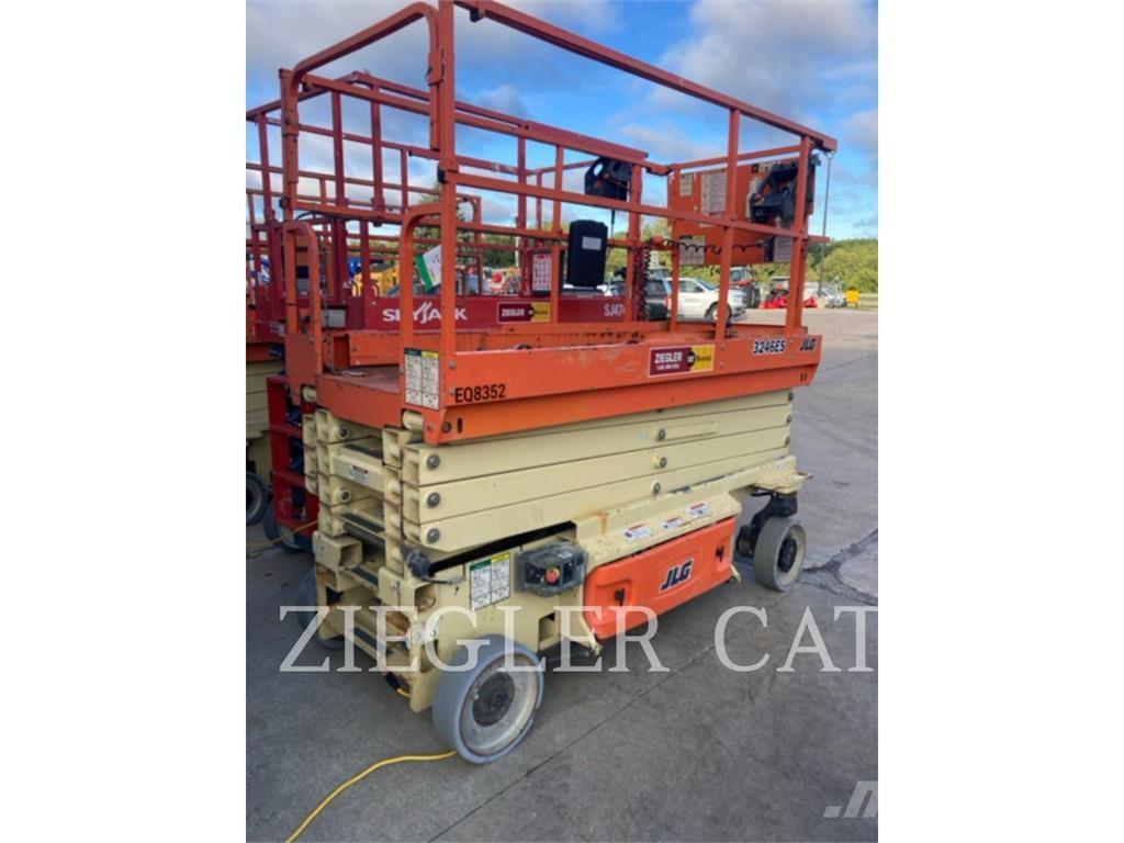 JLG 3246ES Makasli platformlar