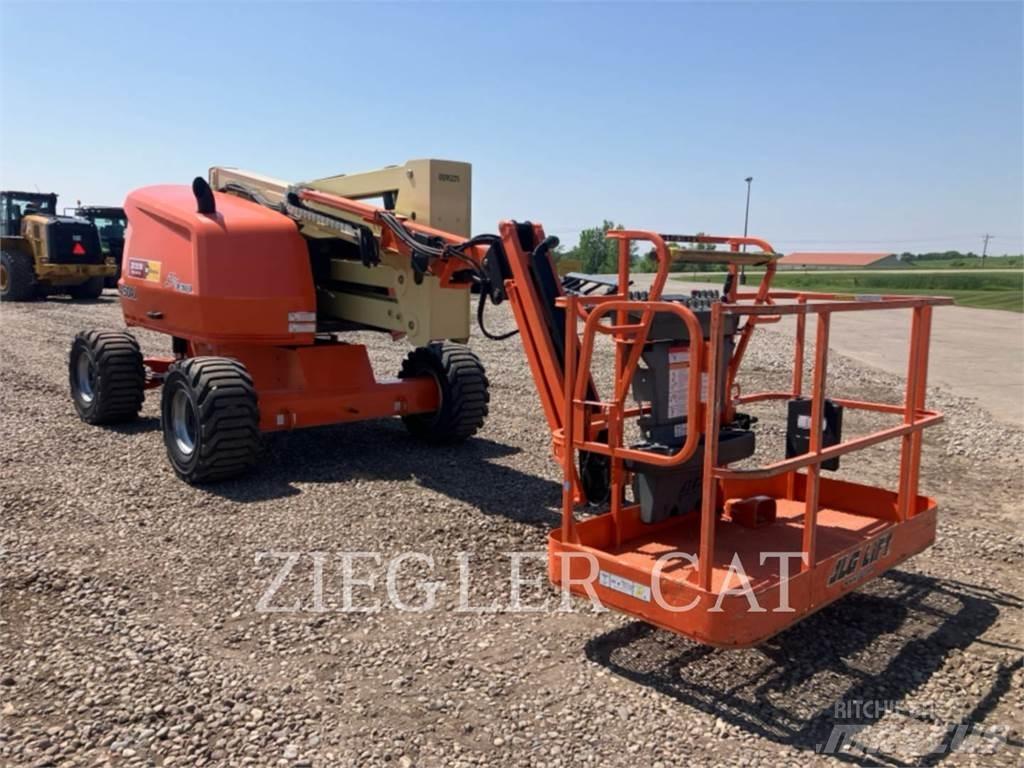 JLG 450AJ Körüklü personel platformları